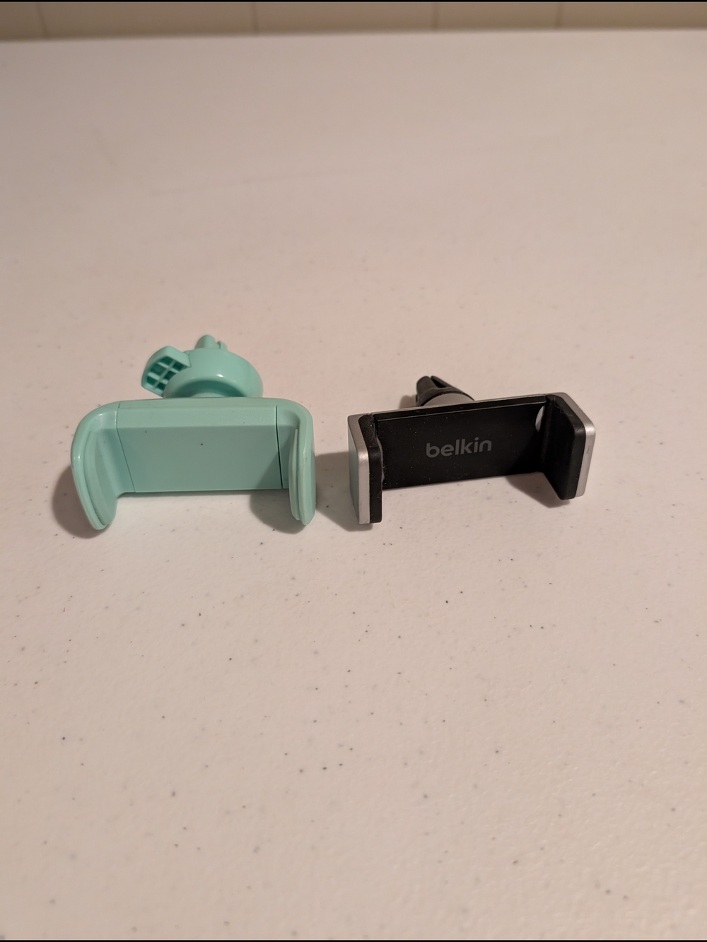 Belkin Black Car Vent Phone Mount + Mint Green Phone Holder